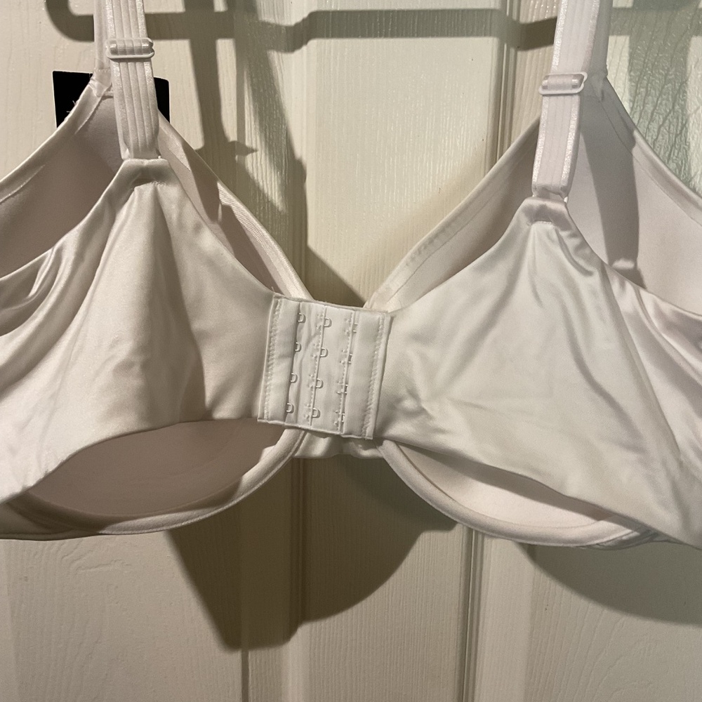 NWT Bali White All Around Smoothing Underwire Bra 42DD - Picture 4 of 4